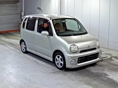 Daihatsu MOVE LATTE