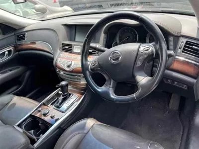 Nissan FUGA