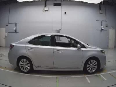 Lexus HS