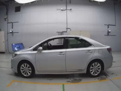 Lexus HS
