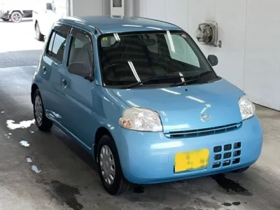 Daihatsu Esse