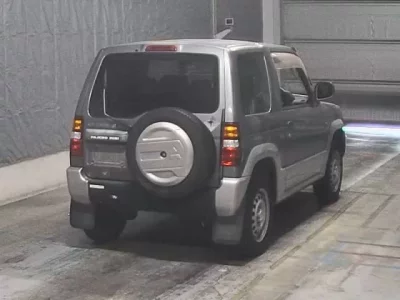 Mitsubishi PAJERO MINI
