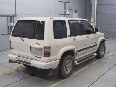 Isuzu BIGHORN