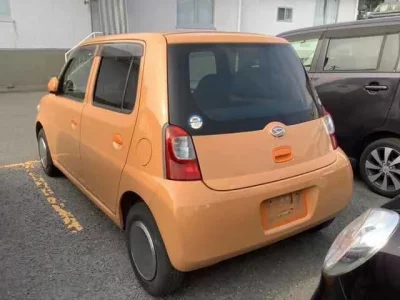 Daihatsu Esse