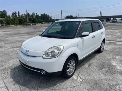 Mazda VERISA