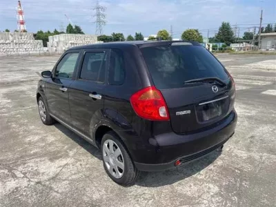 Mazda VERISA