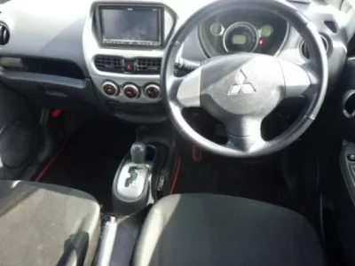 Mitsubishi I