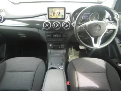 Mercedes-Benz B CLASS
