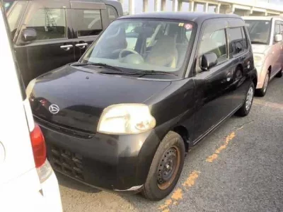 Daihatsu Esse