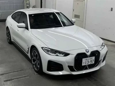 BMW i4