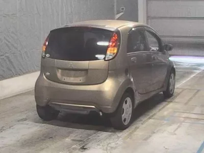 Mitsubishi I
