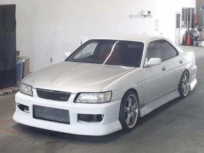Nissan LAUREL
