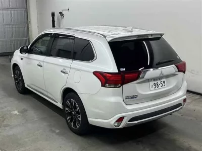 Mitsubishi OUTLANDER PHEV