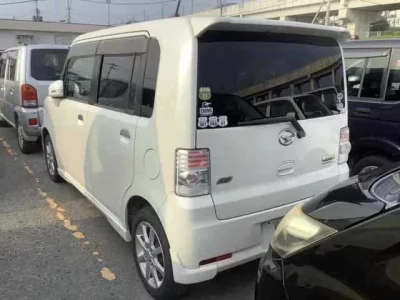 Daihatsu MOVE CONTE