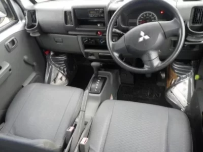 Mitsubishi MINICAB VAN