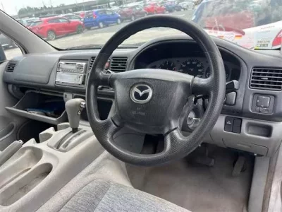 Mazda BONGO FRIENDEE