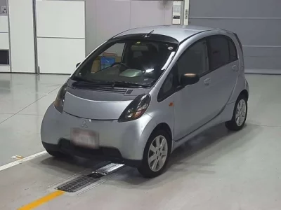 Mitsubishi I