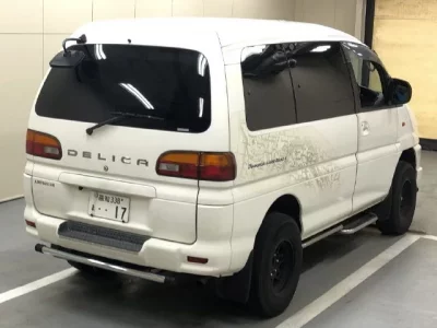 Mitsubishi DELICA