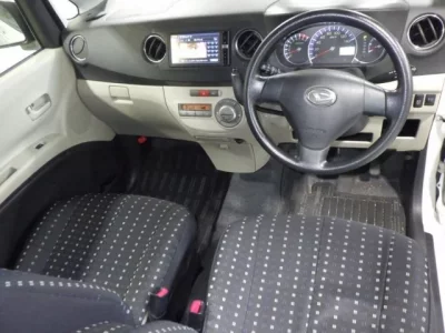 Daihatsu TANTO EXE