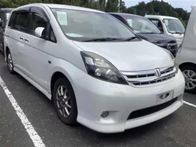 Toyota ISIS