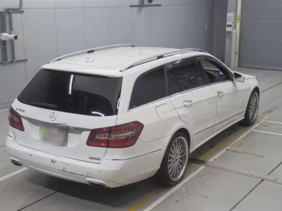Mercedes-Benz E CLASS WAGON
