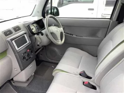 Toyota PIXIS SPACE