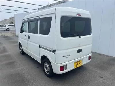 Mitsubishi MINICAB VAN