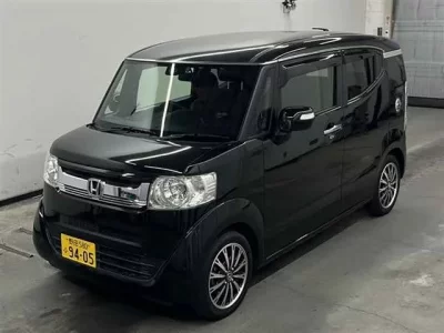 Honda N BOX SLASH