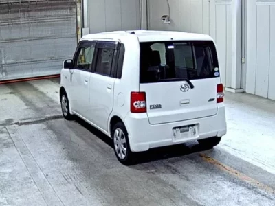 Toyota PIXIS SPACE