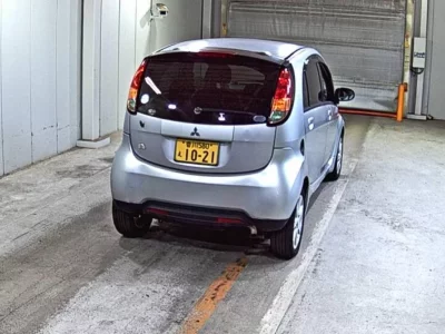 Mitsubishi I