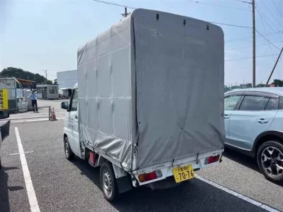 Nissan CLIPPER TRUCK