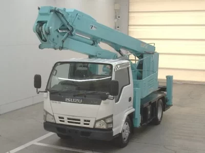Isuzu ELF
