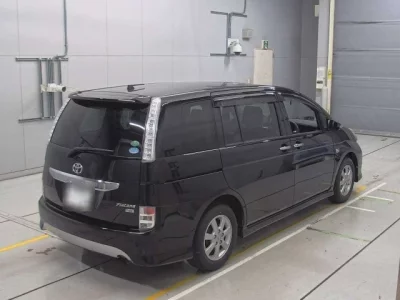 Toyota ISIS