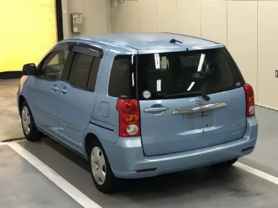 Toyota RAUM