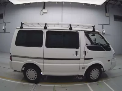 Mazda BONGO VAN