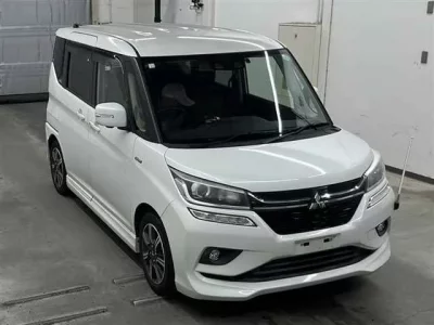 Mitsubishi DELICA D2