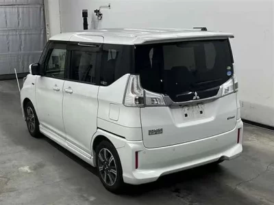 Mitsubishi DELICA D2