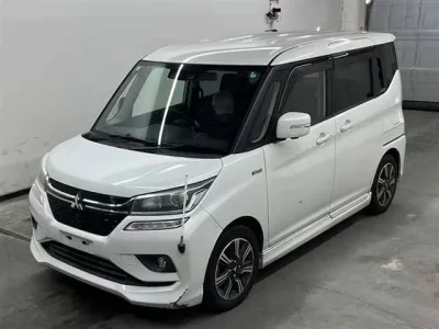 Mitsubishi DELICA D2