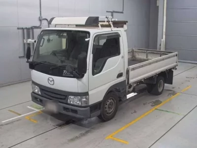 Mazda TITAN