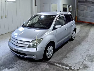 Toyota IST