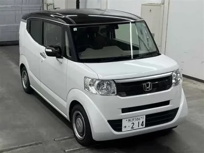 Honda N BOX SLASH