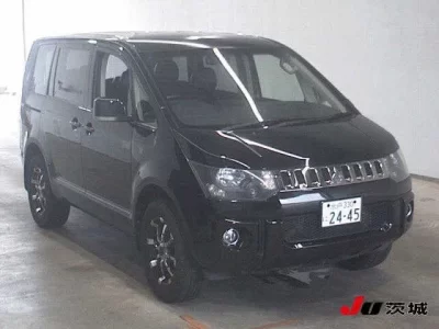 Mitsubishi DELICA D5