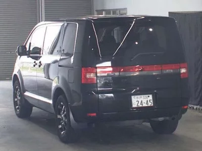 Mitsubishi DELICA D5