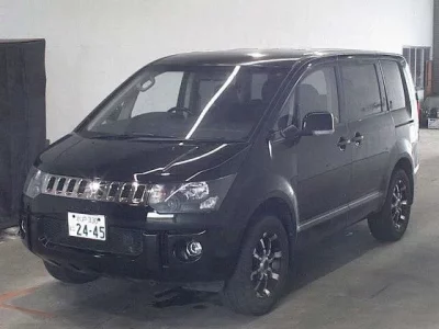 Mitsubishi DELICA D5
