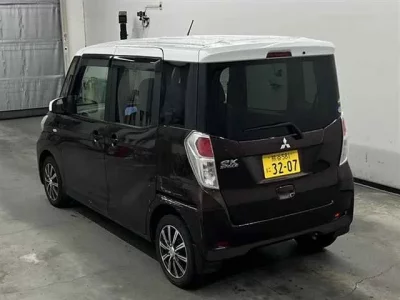 Mitsubishi EK SPACE