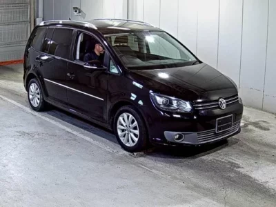 Volkswagen GOLF TOURAN
