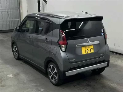 Mitsubishi EK X
