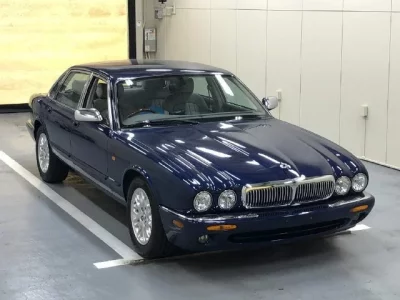 Jaguar XJ SERIES