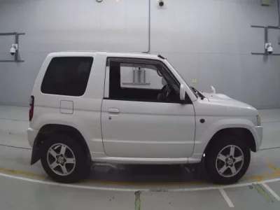 Nissan KIX