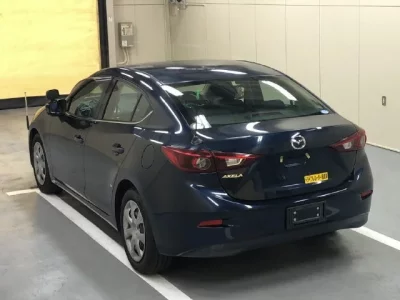 Mazda AXELA